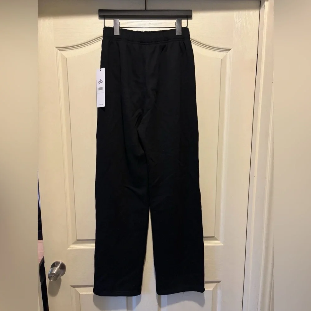 ALO Yoga Unisex “Accolade” Sweat Pant 31” Inseam (XS) *BESTSELLER AT ALO* - Picture 8 of 10